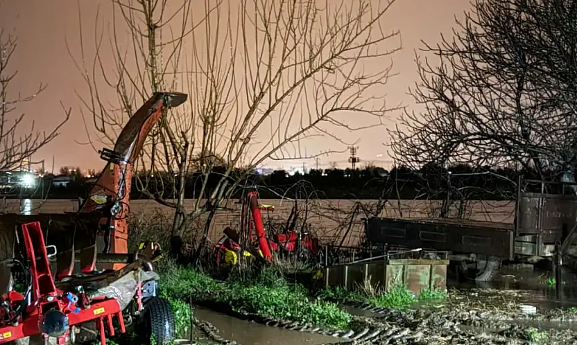 Ödemiş'te çiftlik sular altında