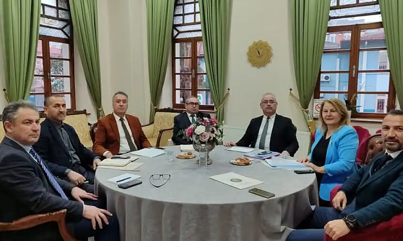 ÖDEMİŞ'TE EĞİTİM YILI ÖNCESİ TOPLANTI