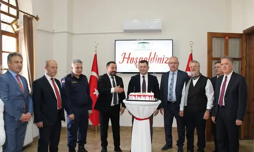 Ödemiş'te Öğretmenler Günü Anısına Resim Sergisi ve Hayır Lokması