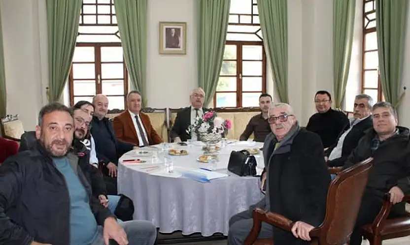 ÖDEMİŞ'TE SÜRÜCÜ KURSLARI İÇİN DEĞERLENDİRME TOPLANTISI