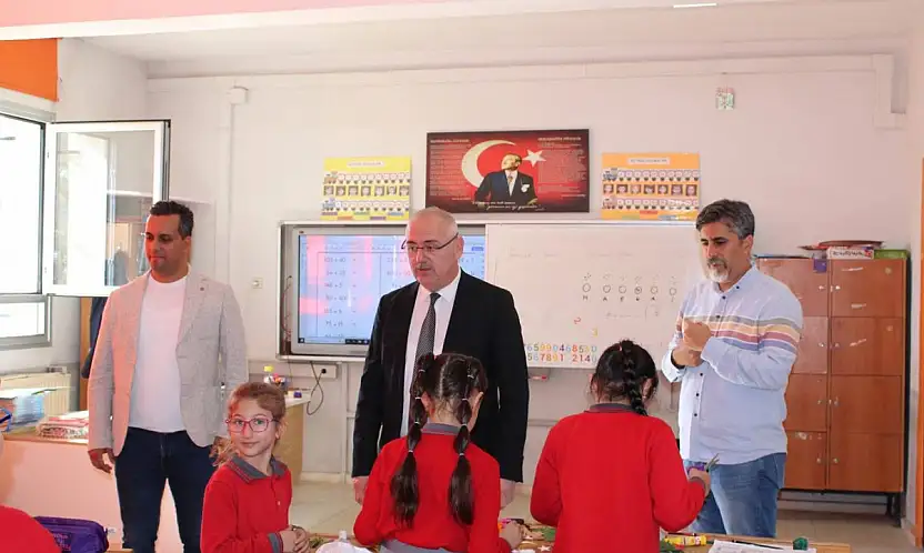 Öğrencilerin İsteklerini Dinledi: İlçe Millî Eğitim Müdürü Yolüstü İlkokulu'nda