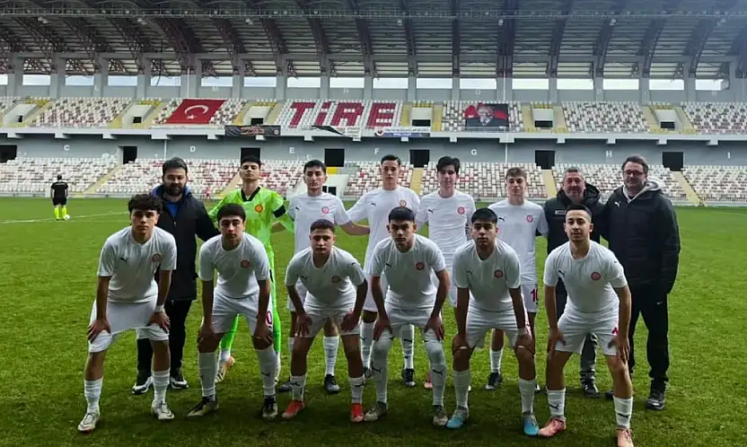 Tire Belediye Spor U18, Namağlup Şampiyon!