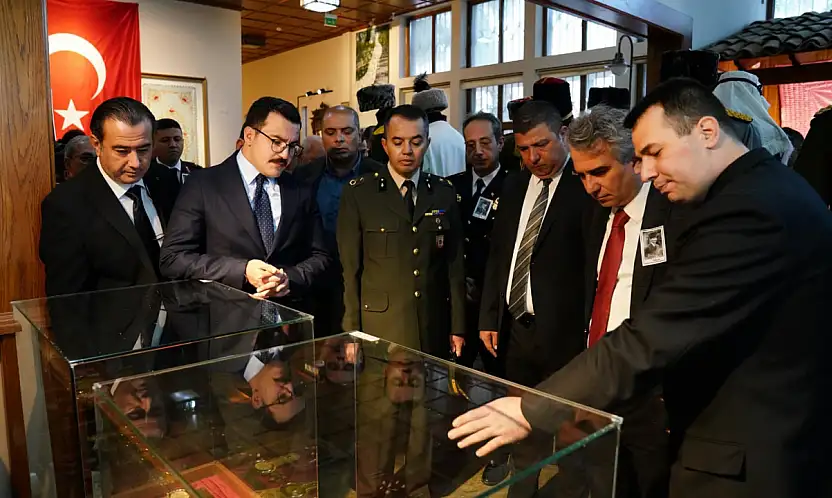 Tire Belediyesi'nden 10 Kasım'a Özel Anlamlı Sergi