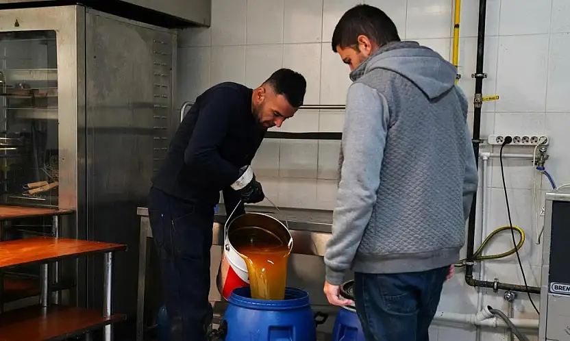 TİRE'DE ATIK YAĞLAR GERİ DÖNÜŞÜME KAZANDIRILIYOR