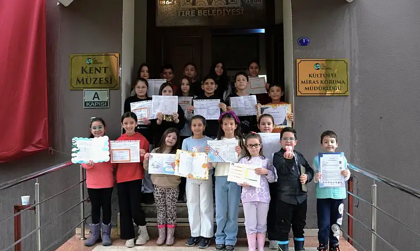 TİRE'DE ÇOCUKLARA KÜLTÜR VE SİNEMA DOLU KARNE SEVİNCİ