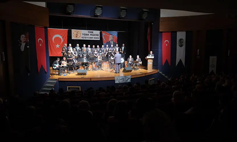 Tire'de Cumhuriyet Coşkusu Türk Müziği Konseriyle Katlandı