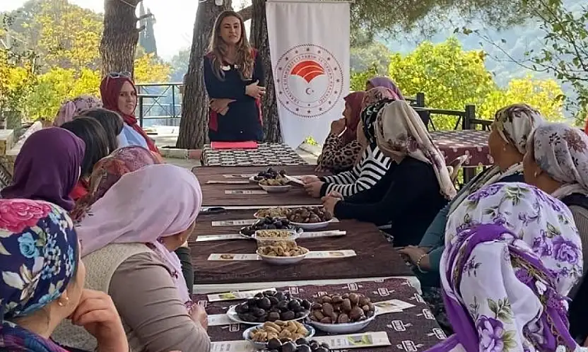 Tire'de Kadın Üreticilerle Kestane Üzerine Bilgilendirme Toplantısı