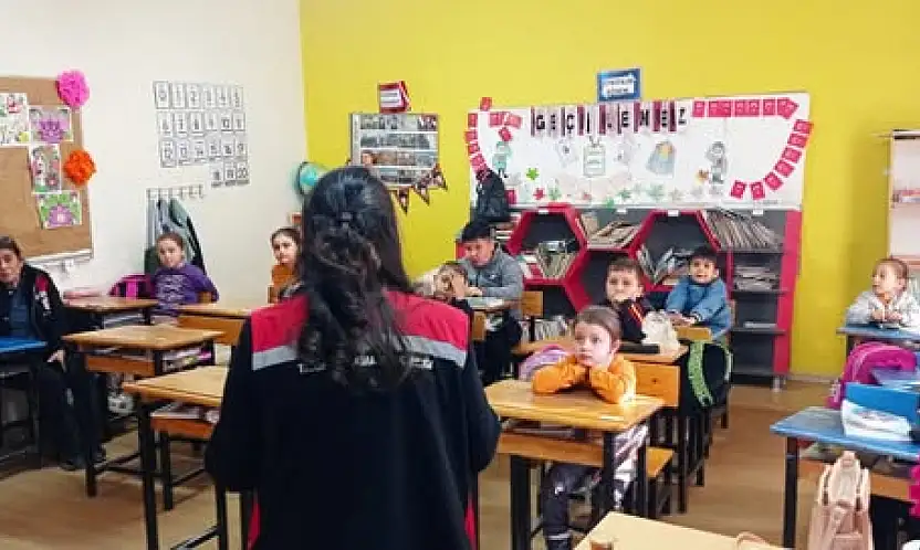 Tire'de öğrencilere 'gıda güvenliği ve israf' eğitimi