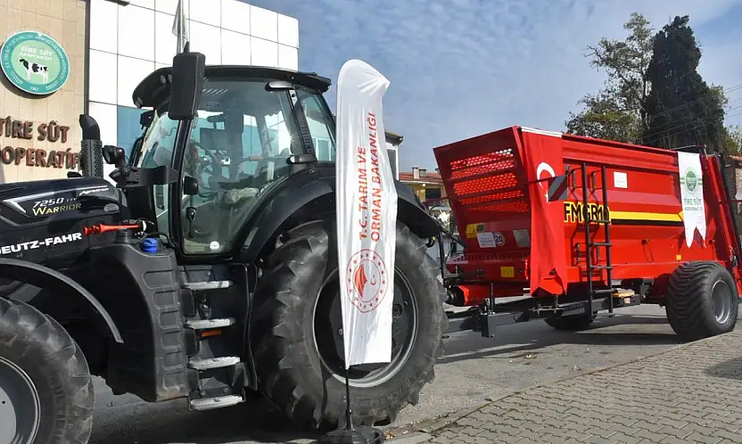 Tire Süt Kooperatifi Ekipman Parkını Gübre Dağıtma Makinesiyle Güçlendirdi