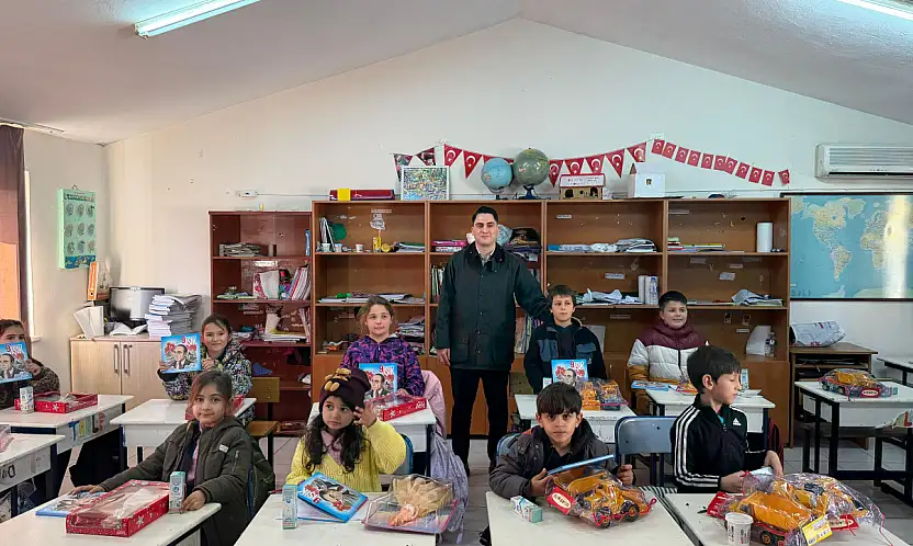 ÜLKÜ OCAKLARI'NDAN SEFERİHİSAR'A EĞİTİM DESTEĞİ