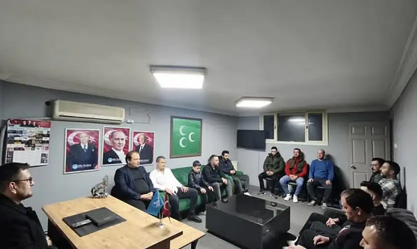 Ülkü Ocakları Ödemiş'te Alparslan Türkeş'i Andı