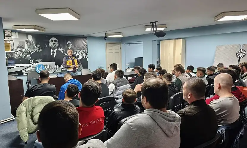 Ülkü Ocakları Ödemiş'te İlk Yardım Semineri Düzenledi