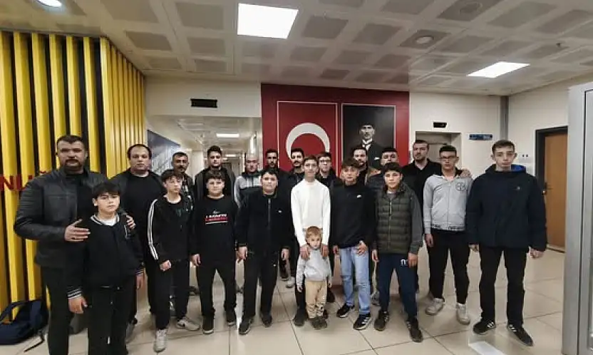 Ülkü Ocakları Ödemiş'te Türk Dilinin Önemi Konulu Seminer Düzenledi