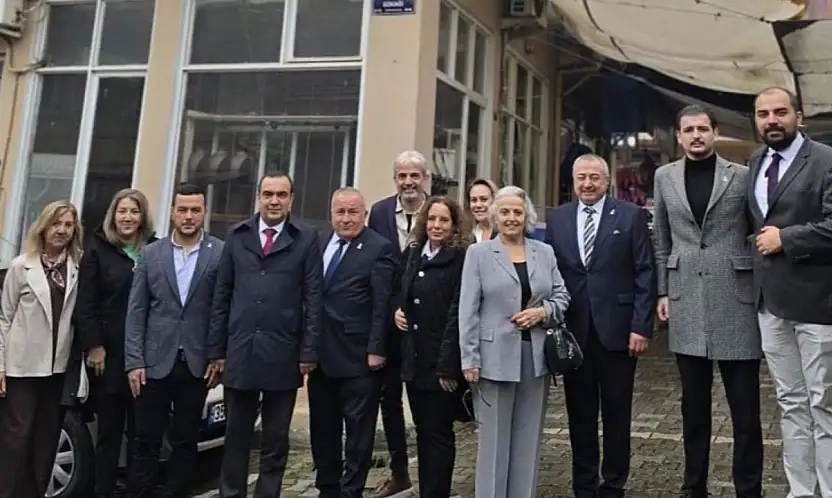 Zafer Partisi Heyeti, Küçük Menderes'te İlçe Teşkilatlarını Gezdİ